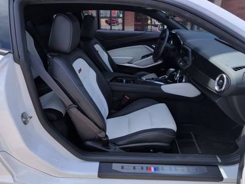 Used 2019 Chevrolet Camaro SS RWD image 29