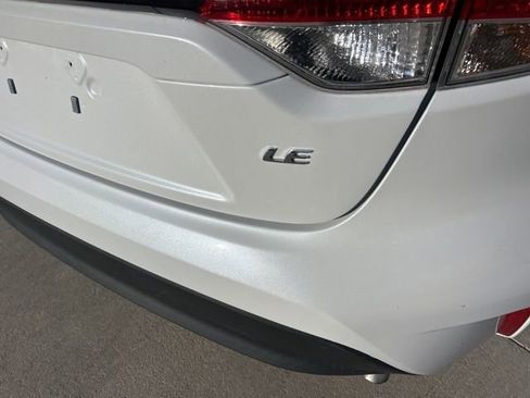 Used 2023 Toyota Corolla LE image 4