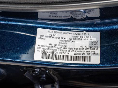 Used 2018 MAZDA MAZDA3 Grand Touring image 41