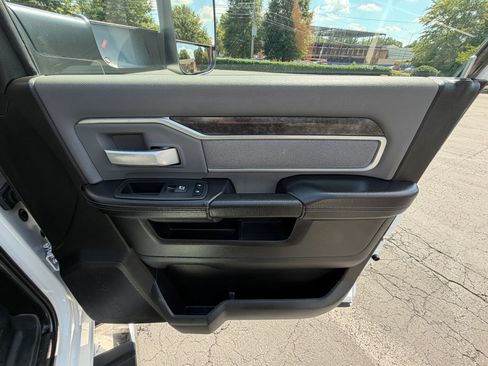 Used 2019 RAM 3500 Big Horn AWD/4WD image 23