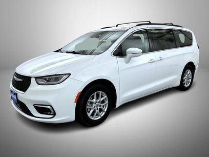 Certified 2022 Chrysler Pacifica Touring-L