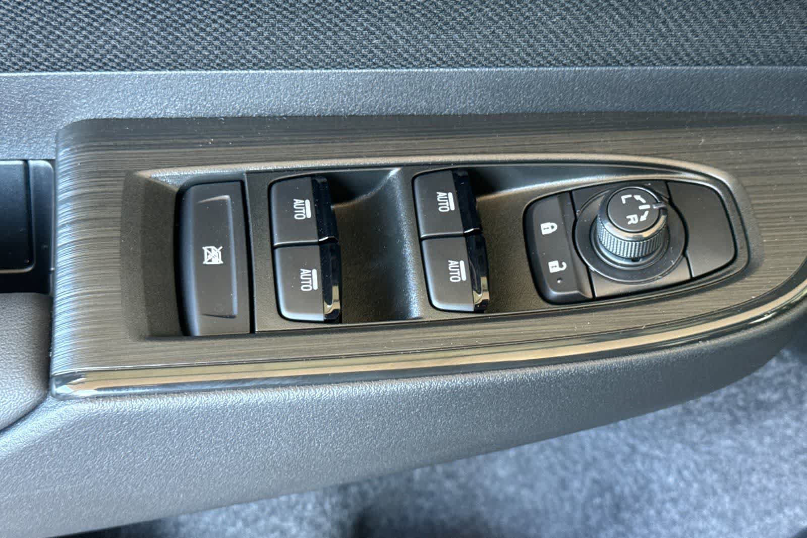 New 2026 Subaru Outback Limited AWD/4WD image 13