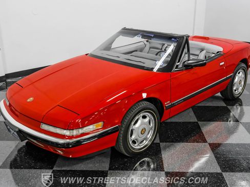 Used 1991 Buick Reatta Convertible image 32