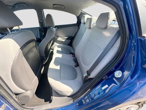 Used 2017 Hyundai Accent SE FWD image 23