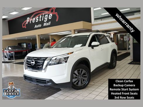 Used 2022 Nissan Pathfinder SV AWD/4WD image 1