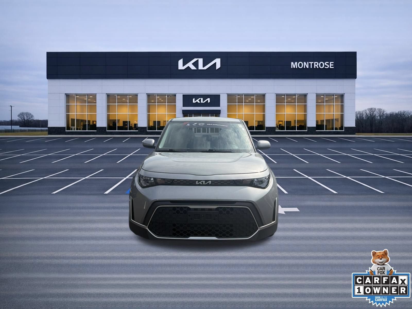 Used 2024 Kia Soul LX w/ Option Group 015 FWD image 2