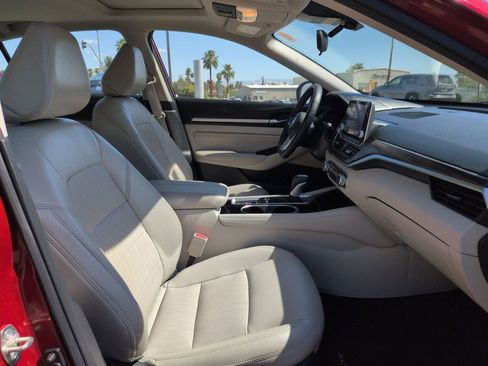 Used 2021 Nissan Altima 2.5 SL FWD image 25