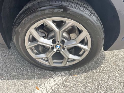 Used 2024 BMW X3 sDrive30i w/ Premium Package image 11