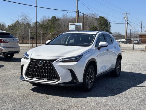 Used 2024 Lexus NX 250 FWD image 3