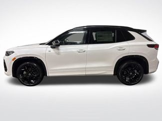 New 2026 Volkswagen Tiguan SE R-Line AWD/4WD video 2