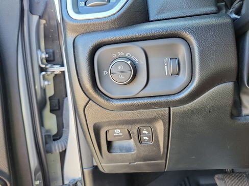 Used 2022 RAM 1500 Big Horn w/ Trailer Tow Group AWD/4WD image 33