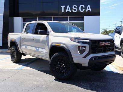 New 2026 GMC Canyon Elevation w/ Convenience Package