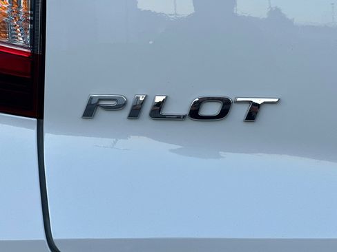 Used 2022 Honda Pilot Sport image 29