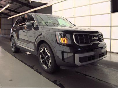 Used 2025 Kia Telluride S