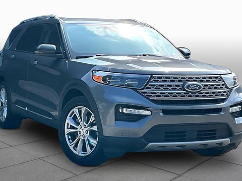 Used 2021 Ford Explorer Limited w/ Equipment Group 301A RWD image 3