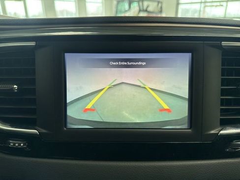 Used 2023 Chrysler Voyager LX image 43