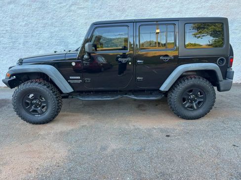 Used 2014 Jeep Wrangler Unlimited Sport w/ Quick Order Package 24S AWD/4WD image 6