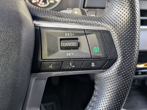 Used 2022 Mitsubishi Outlander SE image 25