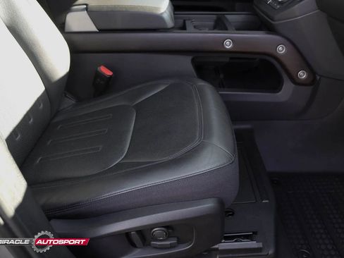 Used 2020 Land Rover Defender 110 X image 29