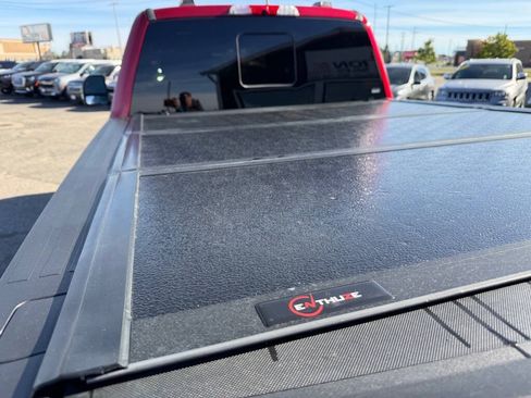 Used 2022 Ford F250 Lariat w/ Black Appearance Package AWD/4WD image 48