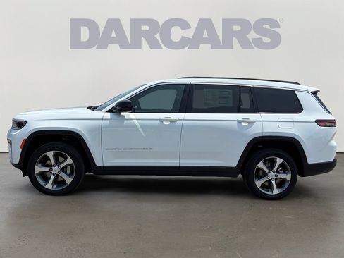 New 2026 Jeep Grand Cherokee L Limited w/ Luxury Tech Group II AWD/4WD image 4