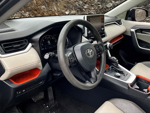 Used 2019 Toyota RAV4 Adventure image 12