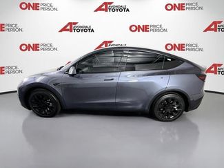 Used 2023 Tesla Model Y Long Range AWD/4WD video 4