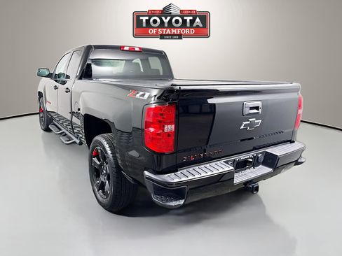 Used 2018 Chevrolet Silverado 1500 LT w/ Redline Edition image 5