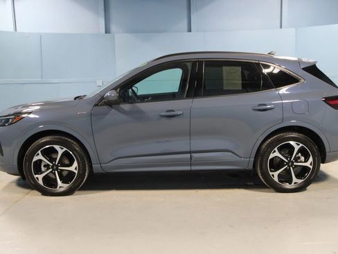 Used 2025 Ford Escape ST-Line Elite image 32