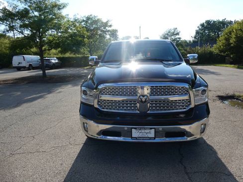 Used 2017 RAM 1500 Laramie w/ Convenience Group AWD/4WD image 2