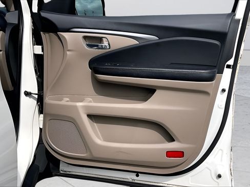 Used 2017 Honda Pilot EX-L image 26