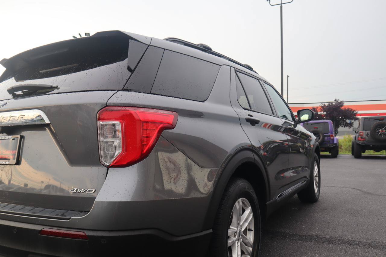 Used 2023 Ford Explorer XLT AWD/4WD image 27