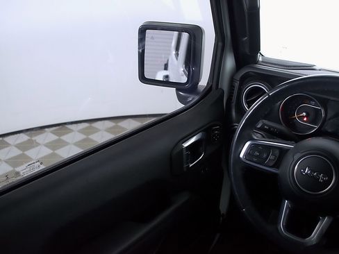 Used 2021 Jeep Wrangler Unlimited Sahara AWD/4WD image 22