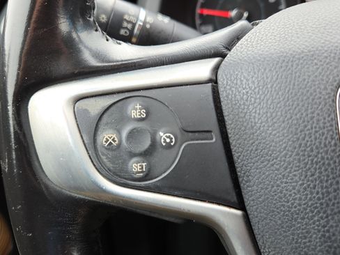 Used 2018 GMC Acadia SLE image 31