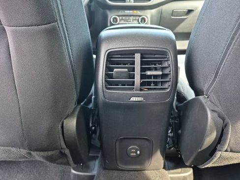 Used 2022 Ford Escape SE w/ SE Sport Appearance Package AWD/4WD image 27