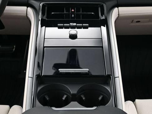 Certified 2026 Porsche Panamera 4 AWD/4WD image 10