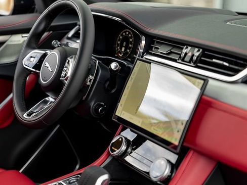 New 2026 Jaguar F-PACE R-Dynamic S image 30