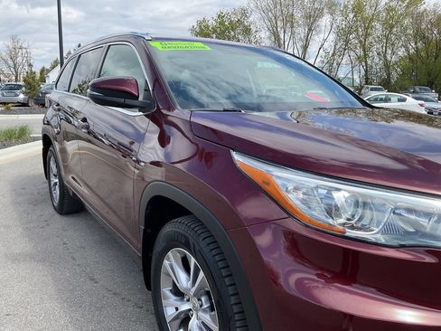 Used 2015 Toyota Highlander XLE AWD/4WD image 11