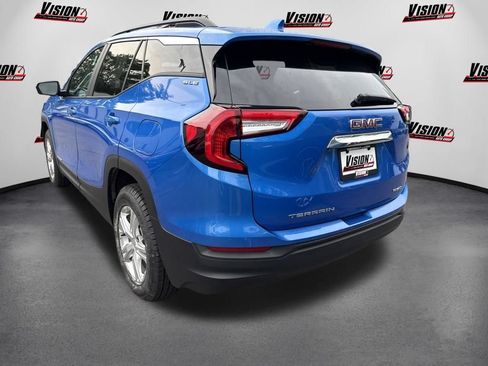 Used 2024 GMC Terrain SLE w/ Driver Convenience Package AWD/4WD image 8
