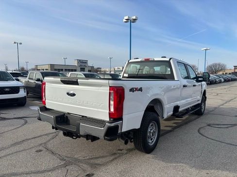 New 2026 Ford F250 XL w/ XL Chrome Package image 4