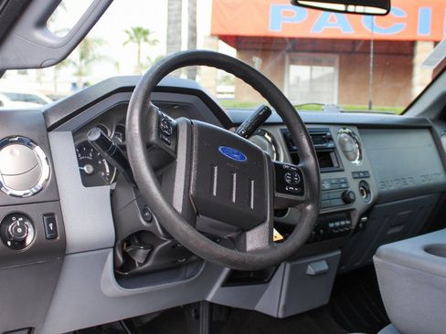 Used 2016 Ford F250 XLT w/ XLT Value Package image 18