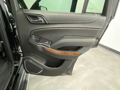 Used 2018 Chevrolet Tahoe Premier AWD/4WD image 46
