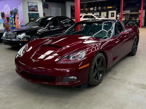Used 2006 Chevrolet Corvette Coupe w/ Preferred Equipment Group RWD image 1