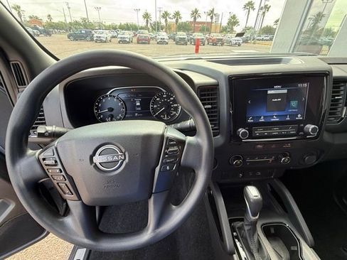 Certified 2023 Nissan Frontier SV w/ Midnight Edition Package image 10