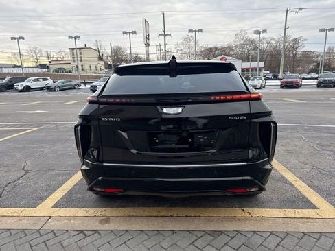 Used 2025 Cadillac Lyriq Luxury image 7