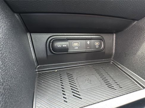Used 2025 Kia Sportage X-Line w/ Premium Package AWD/4WD image 19