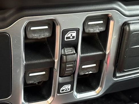 Used 2019 Jeep Wrangler Unlimited Sport S AWD/4WD image 20