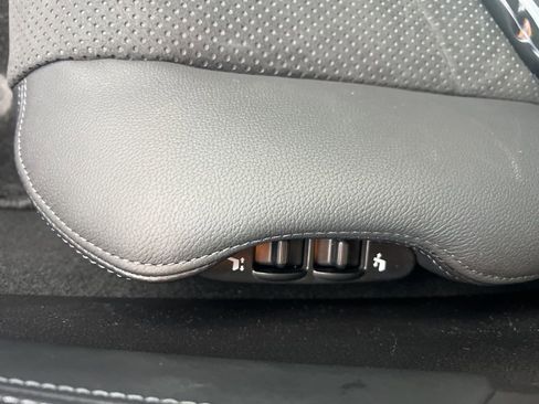 New 2025 Nissan Z Performance w/ Floor Mat Package image 34