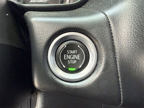 Used 2021 GMC Yukon XL SLT image 22