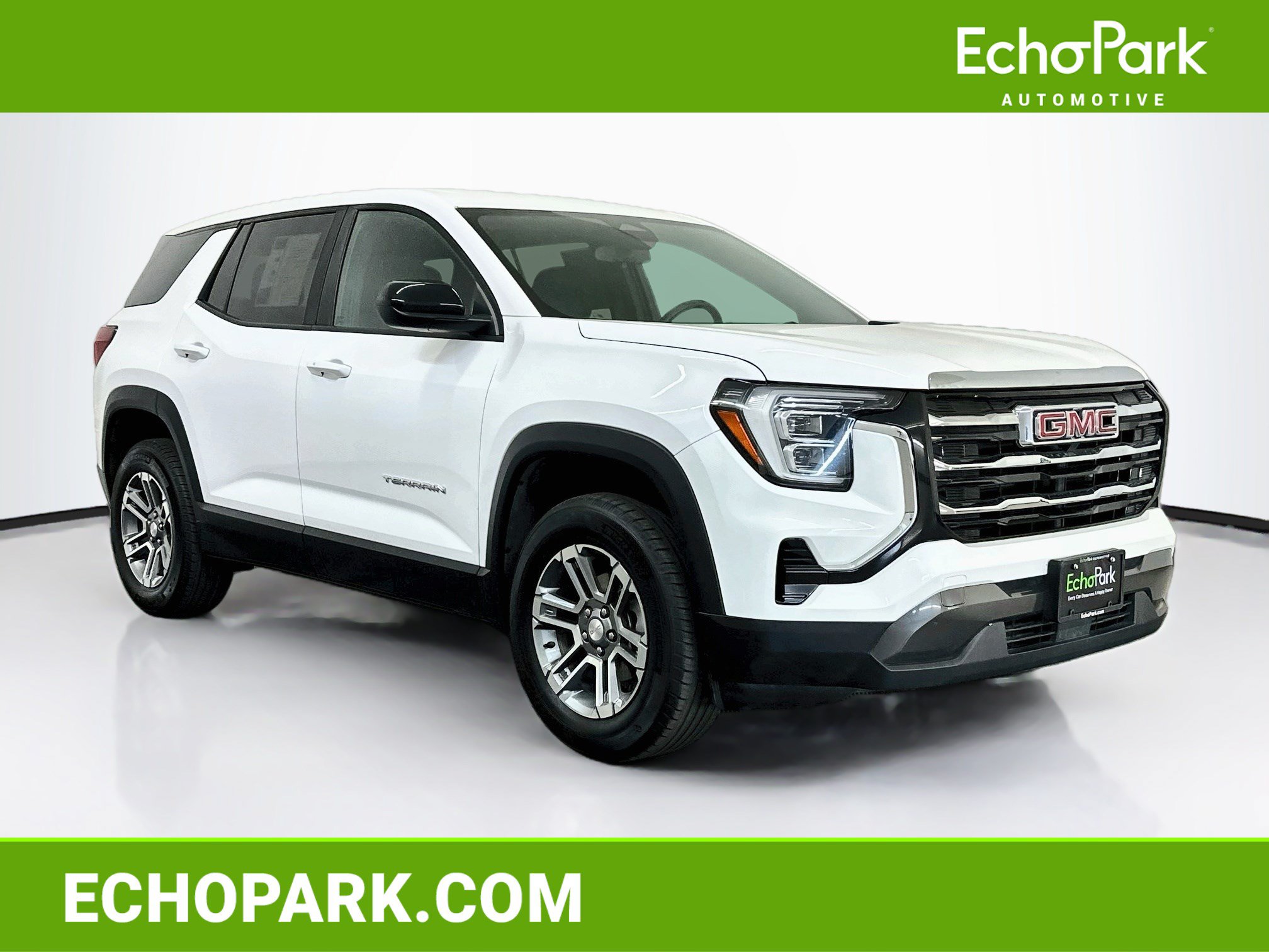 Used 2025 GMC Terrain Elevation AWD/4WD image 1